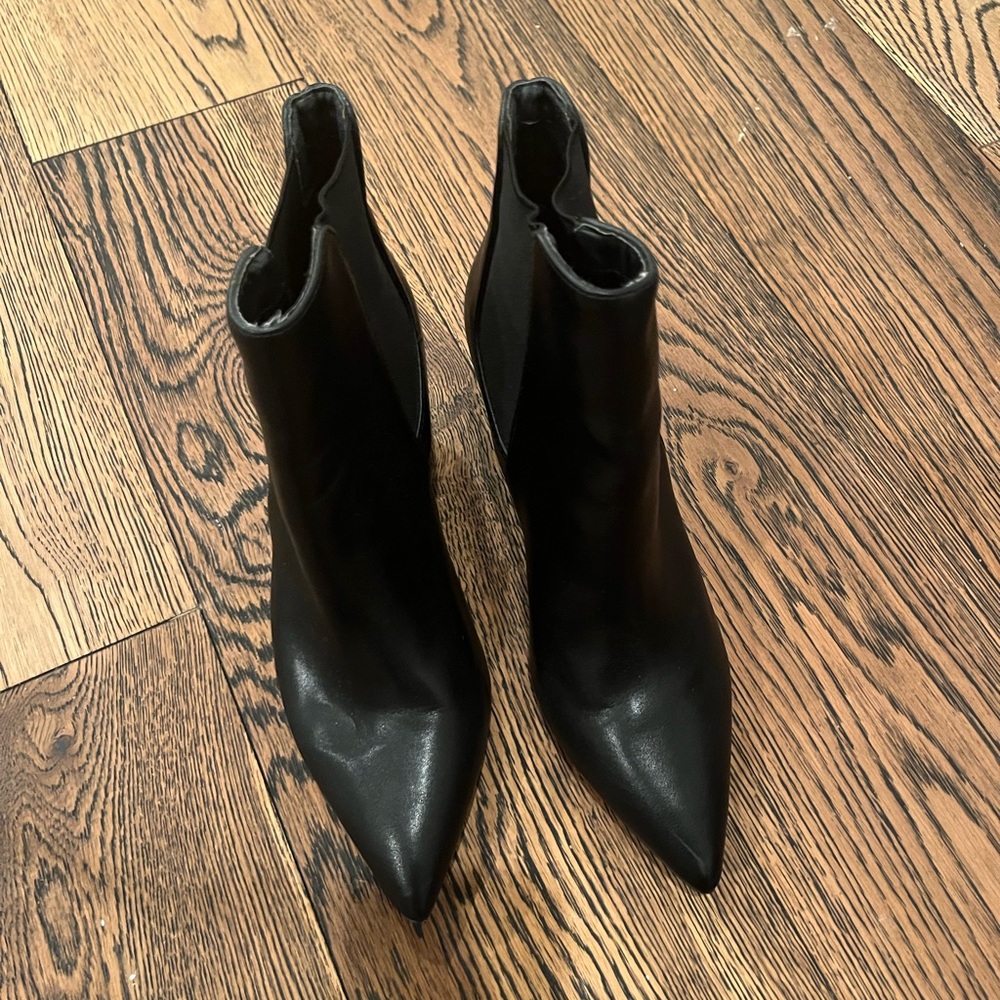 Black pointy toe boots size 8